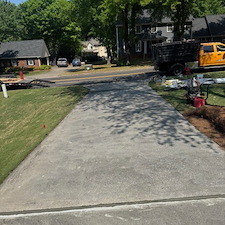 Top-Quality-Resurface-Making-the-Driveway-New 1